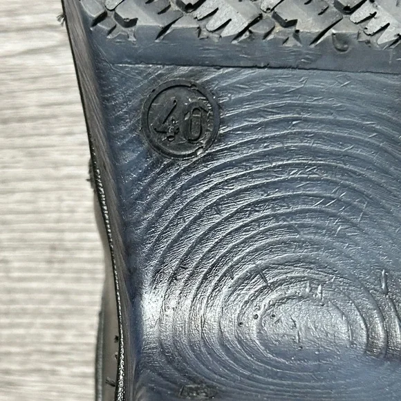 Uggelbo Toffeln Black Leather Clogs | 40 - Picture 6 of 11